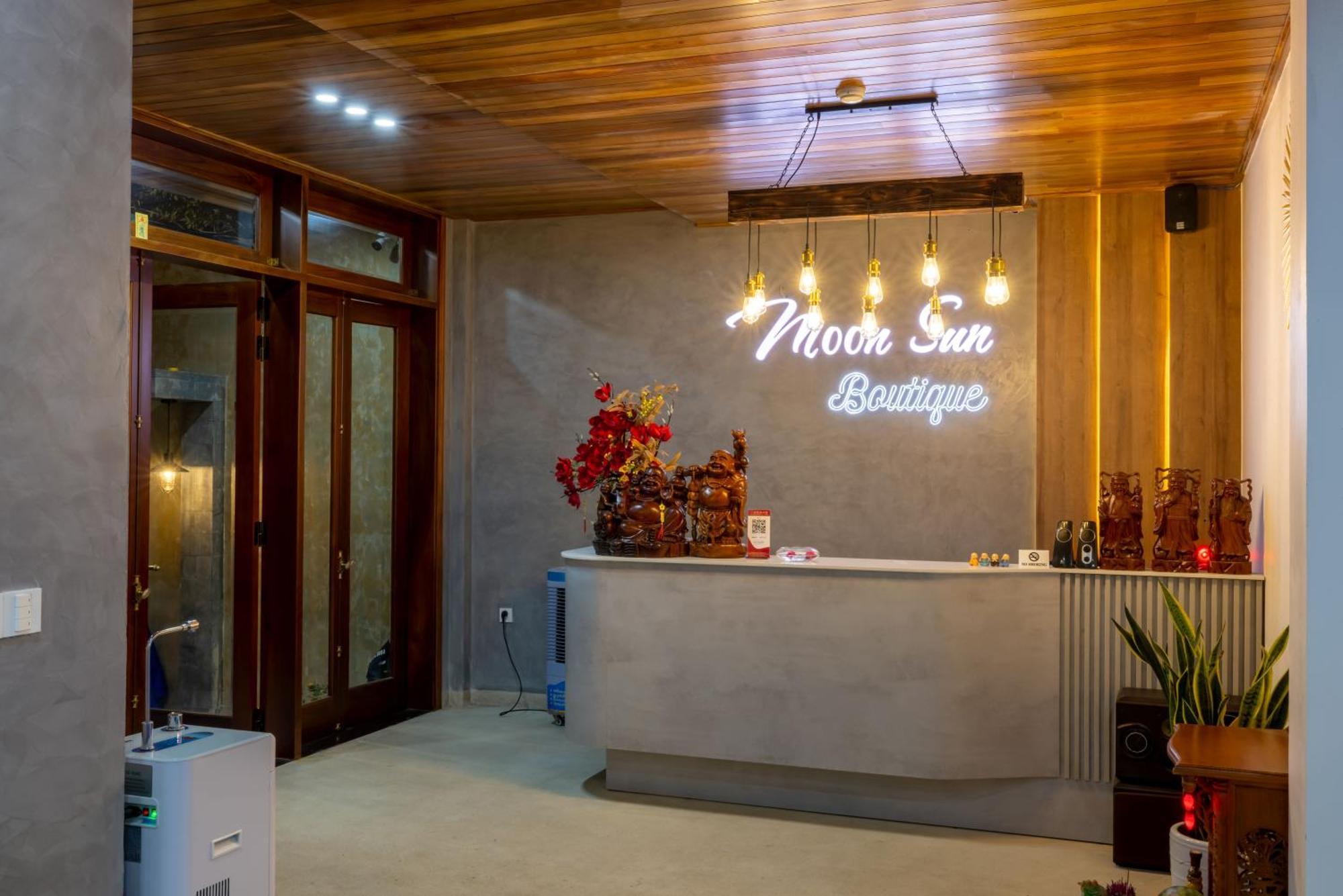 Moon Sun Boutique Villa Hotel Hue Exterior photo