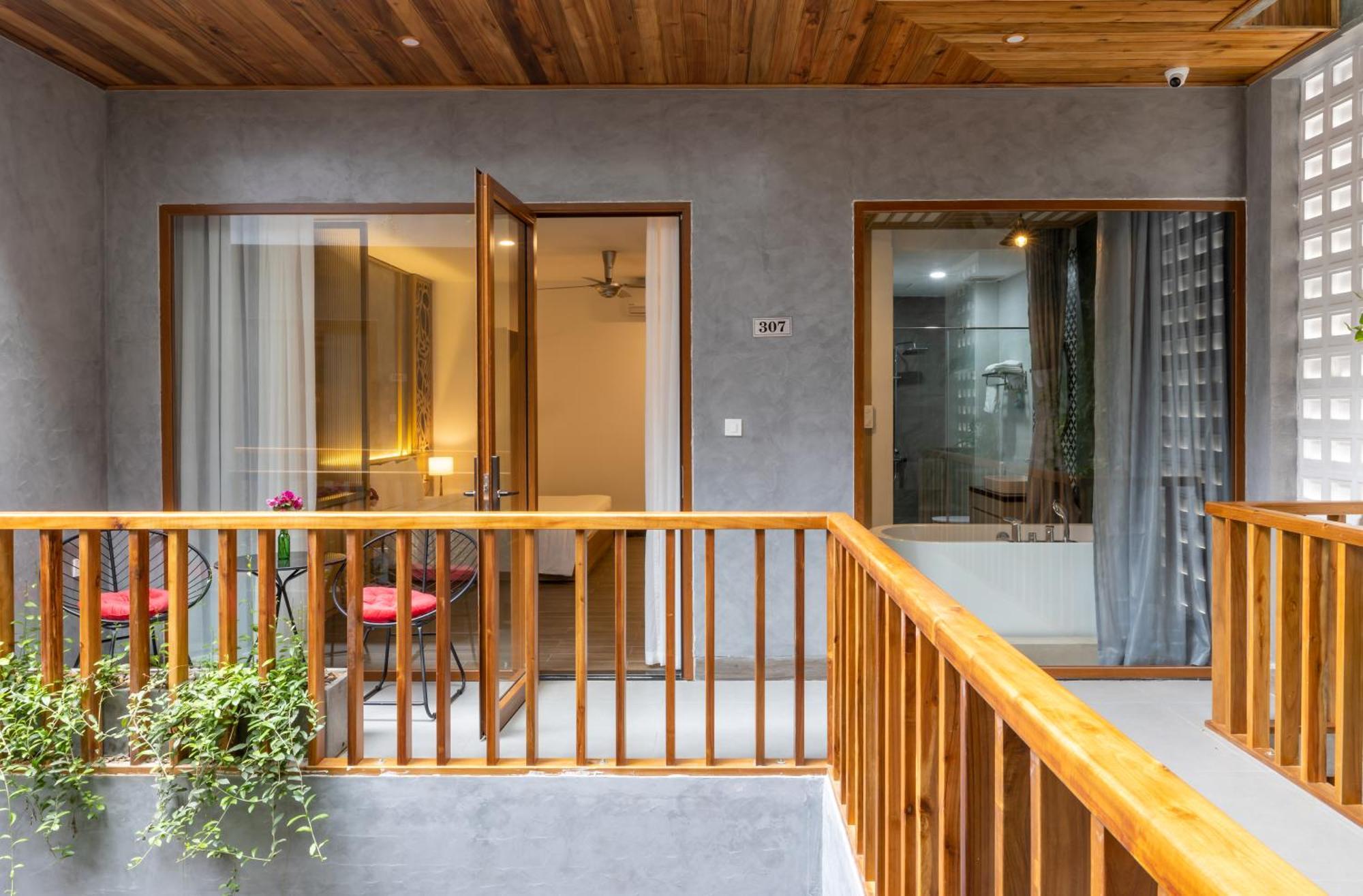 Moon Sun Boutique Villa Hotel Hue Exterior photo